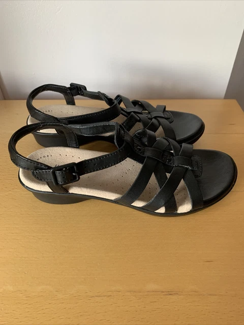 Ultimate comfort collection on sale by clarks sandals