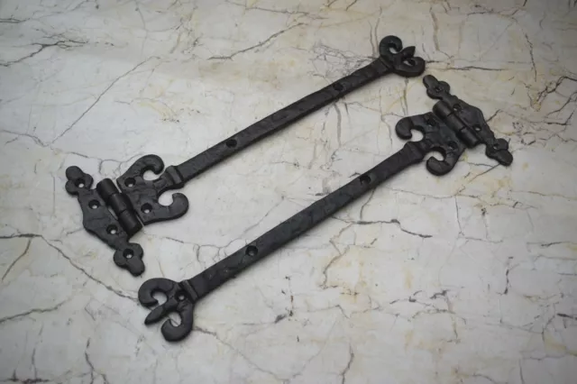 Vintage iron handmade french gate door hinges pair arrow head barn rusty 29.6 OZ