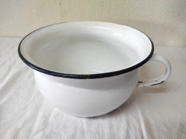 Pot De Nuit Ancien En Tôle émaillée Blanc, Liseret Bleu, Pour Déco Ou Usage