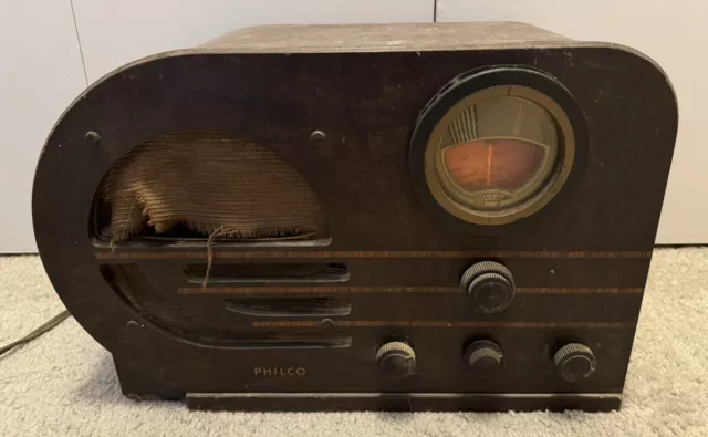 Vintage 1938 Philco Model 38-10 "Bullet" Table Radio - Made in USA