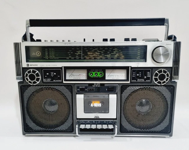 BOOMBOX GHETTOBLASTER JVC RC-323W / worldwide shipping EUR 95,00 - FR