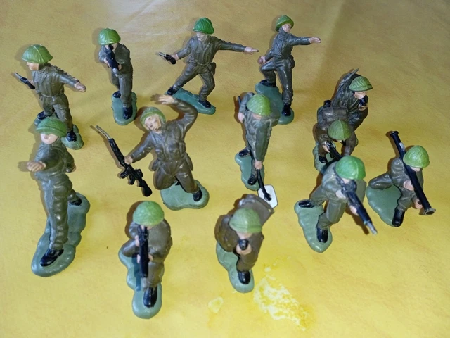 Lot De 12 Soldats Britains Ltd – Échelle 1:32 (60mm), Plastique Peint, Occasion