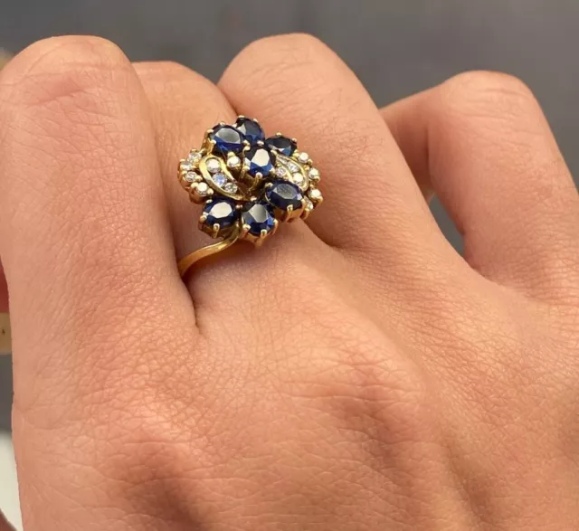 Bague "Fleur" en Or Jaune 14 K / Saphirs + Diamants / Réf MP2413