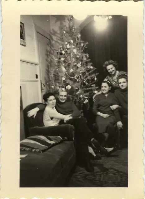 Photo Ancienne - Vintage Snapshot - Noël Sapin Fête Des Rois Mode - Christmas