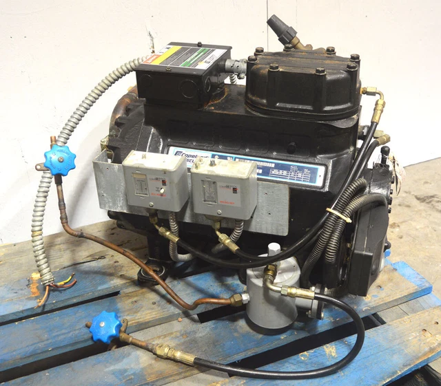 Copeland 2DF3-030L-TFD-200 3-Hp Discus Compressor Semi-Hermetic Pressure-Sense