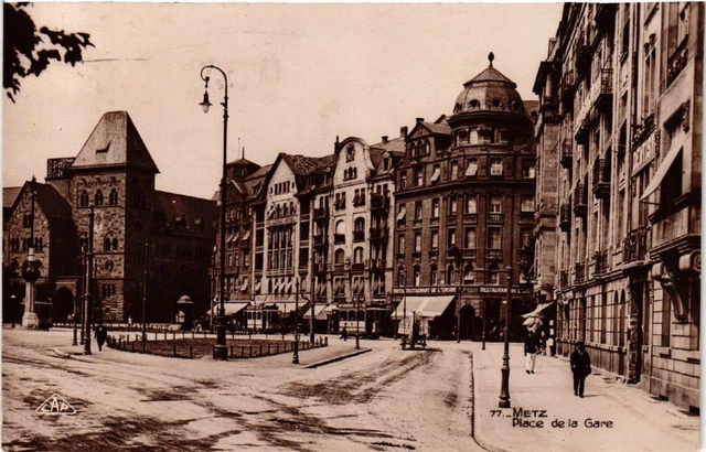 CPA AK METZ - Place de la Gare (650945)