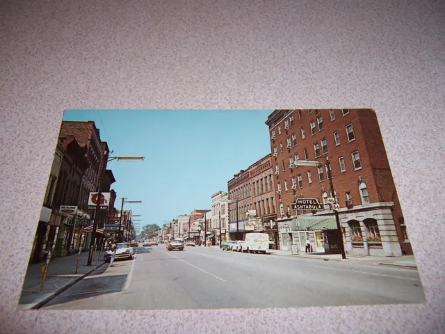 1950s MAIN AVENUE STREET SCENE, DOWNTOWN ASHTABULA OHIO VTG POSTCARD