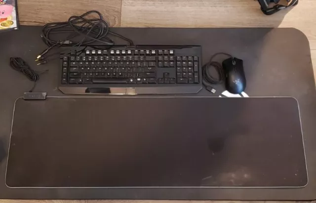 Razer BlackWidow Ultimate Elite Mechanical Gaming Keyboard bundle, accessories