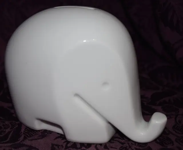 HOCHST Decor Drumbo German Porcelain MCM Dresdner Bank Elephant Luigi Colani