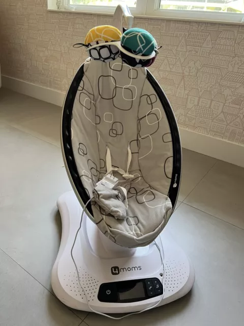 4moms mamaRoo 4 Bluetooth Plush Baby Swing - Silver