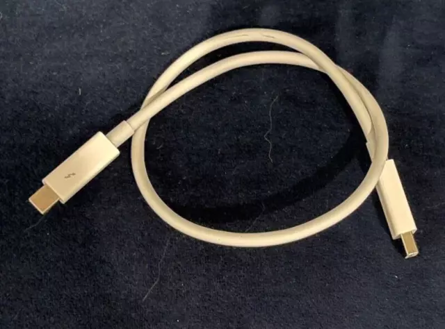 Apple .5m Thunderbolt Cable, White - MD861LLA