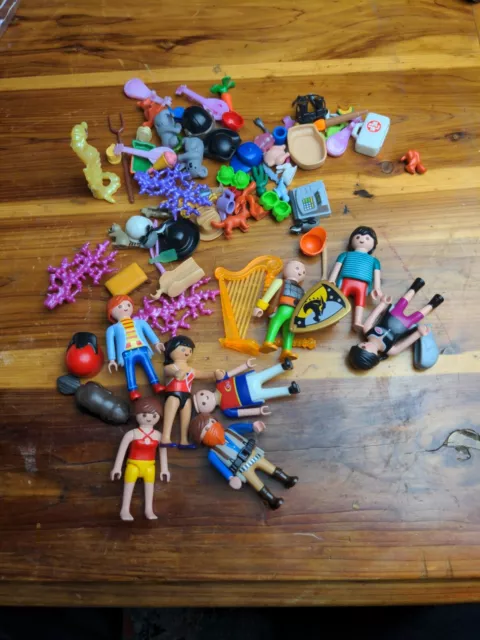 Playmobil Lot Mixed Themes Animals Cowboys Swimming Helmets Accessories Playmobil Lot Mixed Themes Animals Cowboys Swimming Helmets Accessories