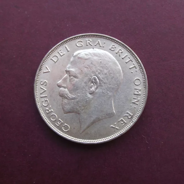 1923 Halfcrown - George V - Superb Condition 2