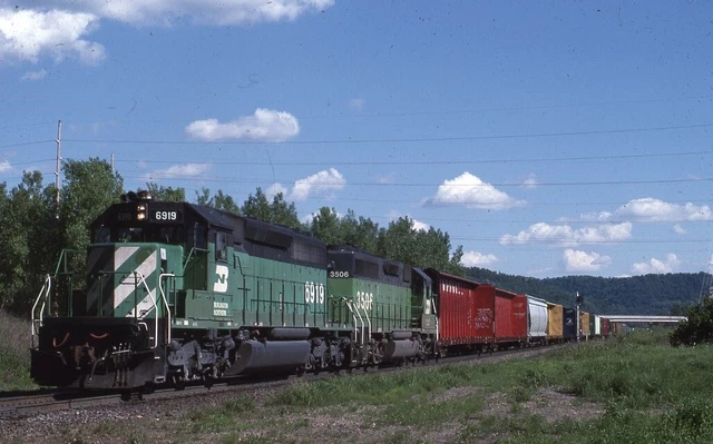BN BURLINGTON NORTHERN Railroad Train Locomotive 6919 Original 1990 Photo Slide