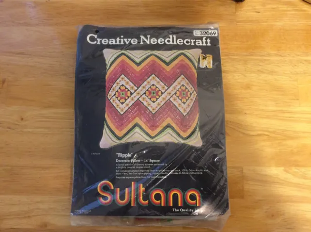 NEW Sultana Vintage Creative Needlecraft Kit "Ripple" 14" Square Pillow #32069