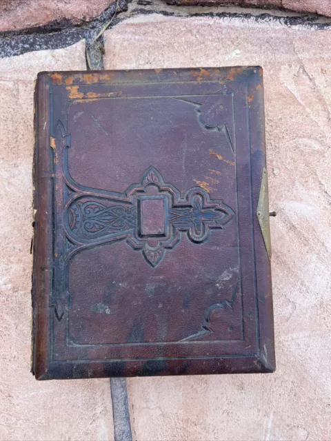 Beautiful Antique 1800s Leather Photo Album with over 30 Portrait Photographs