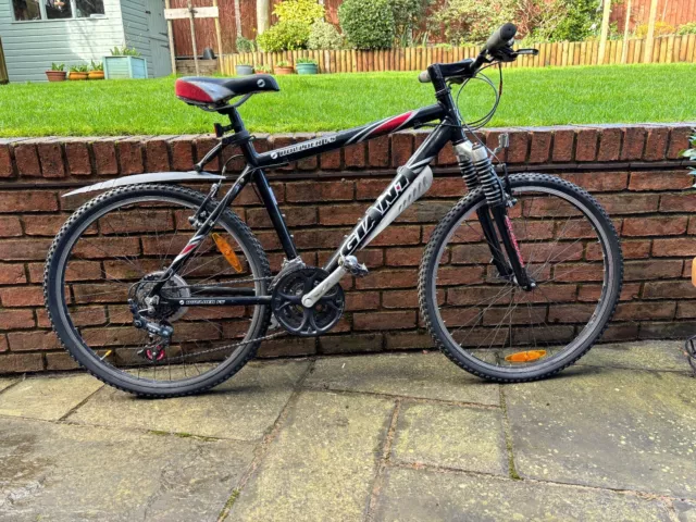 GIANT BOULDER MOUNTAIN bike 50.00 PicClick UK