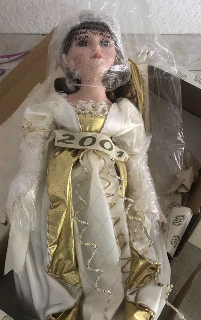 Heritage Signature Collection Porcelain Doll