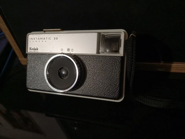 Appareil Photo Argentique Kodak Instamatic 33 – Vintage – Format 126 – Objectif Fixe – Occasion Fonctionnel
