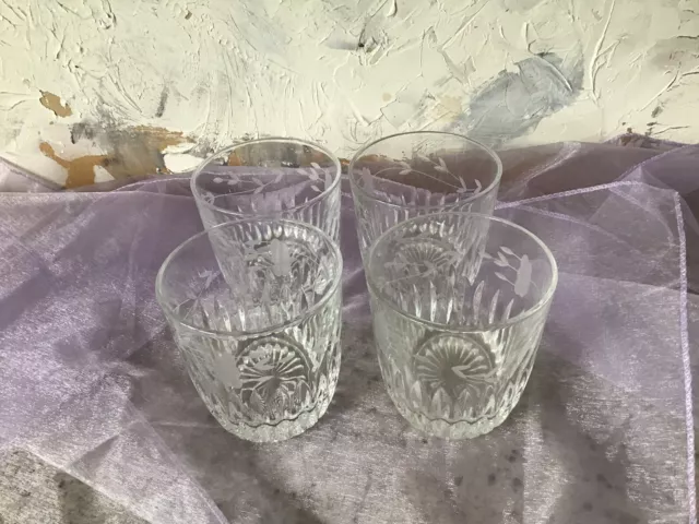 https://www.picclickimg.com/DpsAAOSwP19koRN4/Vintage-Princess-House-Etched-Crystal-Whiskey-Tumblers-Glasses.webp