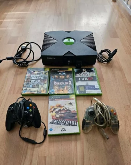Microsoft Xbox 8GB Spielekonsole - Schwarz (R60-00019)