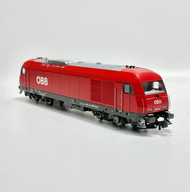 Roco H0 - 63430 - Locomotive diesel-électrique (1) - BR 142 - DR (DDR