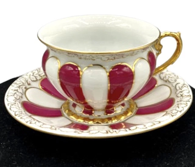 19th Century Meissen Raspberry Stripe & Gold Demitasse Tea Cup & Saucer X Form
