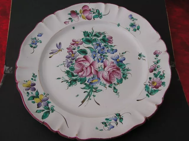 Enorme Plat en Faience de l'Est ou Sud de la France,Fleurs et Insecte,Début 19èm