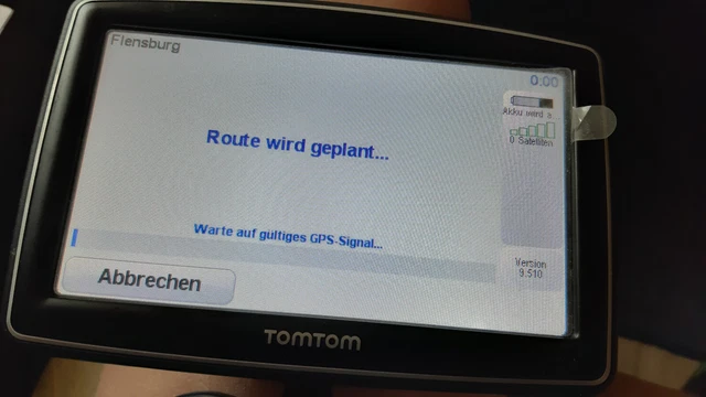 Tomtom Navi mit Kartensoftware Europa mit Zubehörpacket