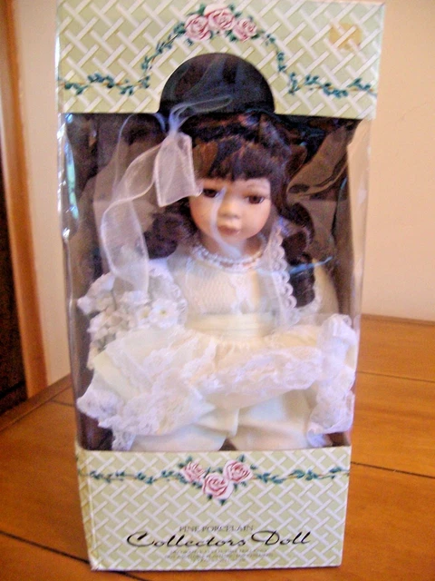 CROWNE FINE PORCELAIN COLLECTORS DOLL 1998 - "KAY"  Sitting on Bench w/COA - NEW
