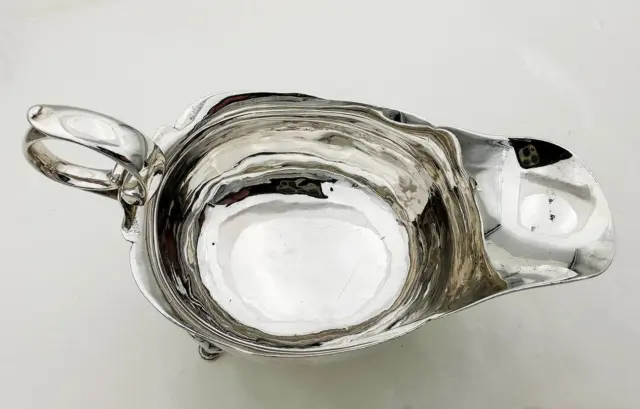 CREAM JUG or SMALL SAUCE BOAT GEORGE II STERLING SILVER London 1753 3
