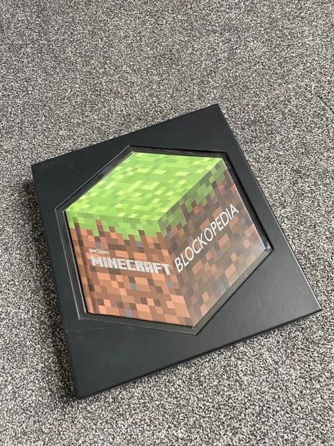 Blockopedia MINECRAFT: BLOCKOPEDIA: AN Official Minecraft Book from Mojang by ...