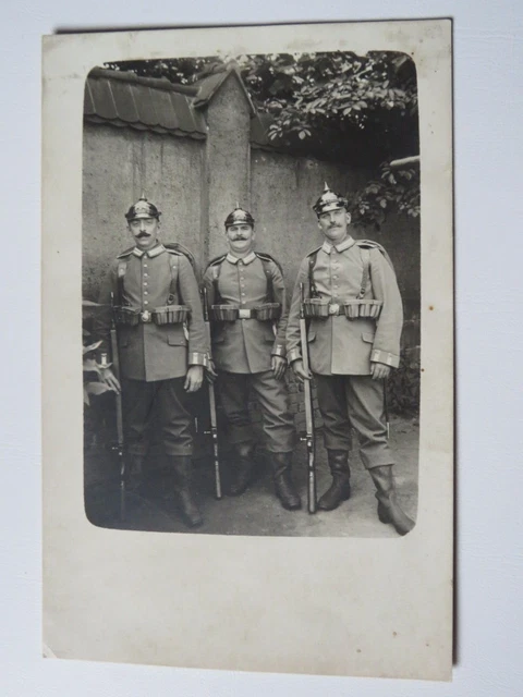 Pickelhaube,  Karabiner  Soldaten WK 1  Portrait Foto
