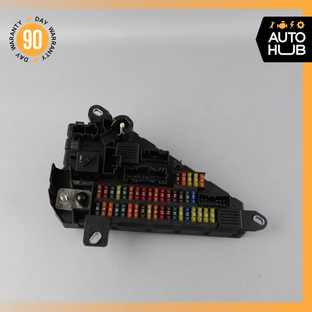 06-10 BMW E64 650i 550i M6 Rear Power Distribution Fuse Relay Box Module OEM 71k