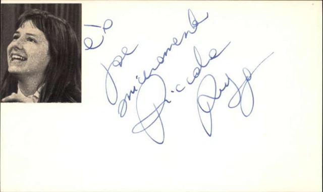 Piccola Pupa Actress Signed 3" x 5" Index Card