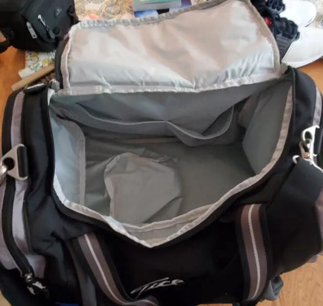 TITLEIST GOLF WEEKENDER Duffel Carry-On Travel Bag 21x12x10 $39.99 ...