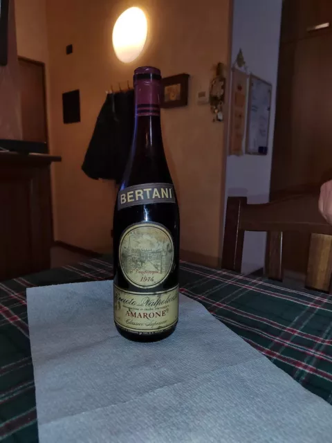 Vendo Bottiglia AMARONE BERTANI RECIOTO DELLA VALPOLICELLA 1974