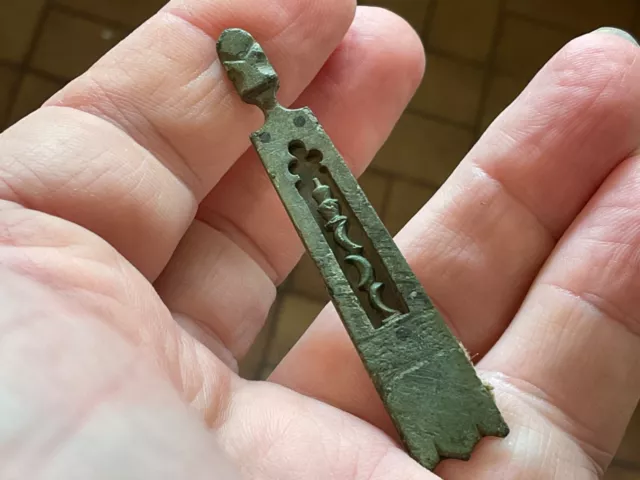 Lovely Decorative Stylized Face Strap End.Metal Detecting Finds