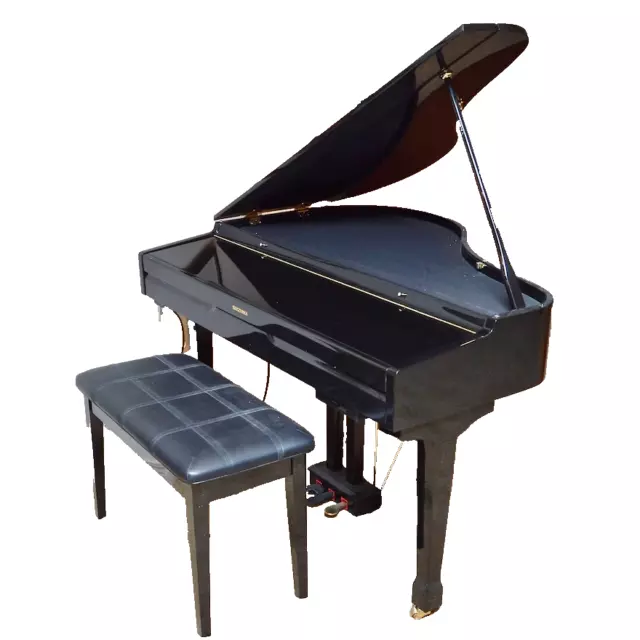 Suzuki SCP-88 Composer Piano