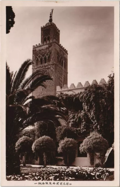 CPA AK MARRAKECH Tour de la Koutoubia MAROC (24269)