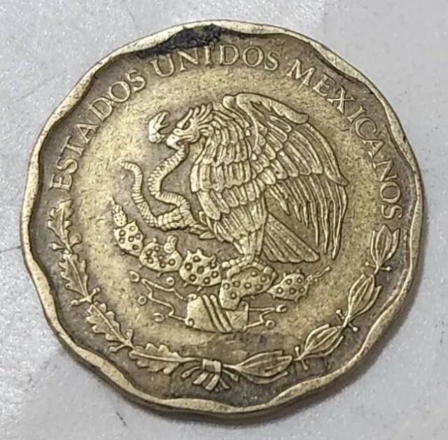 México 🇲🇽 Fifty (50) Centavos (Cents) Coin 2006