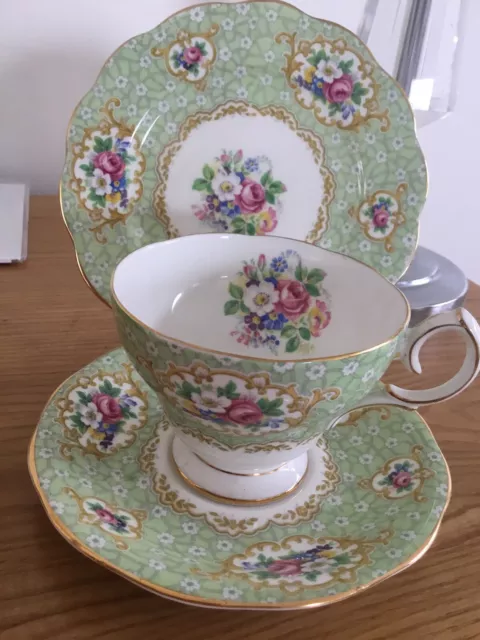 QUEEN ANNE CHINA GAINSBOROUGH  PATTERN TRIO CUP SAUCER PLATE.  Lovely Shape