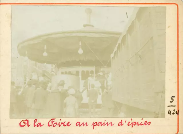 France, Paris, Foire au Pain épice, manège, ca.1911, vintage citrate print Vinta