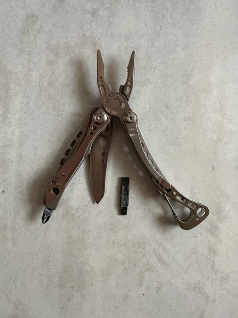 Pinza  Multiuso LEATHERMAN Skeletool - Leatherman