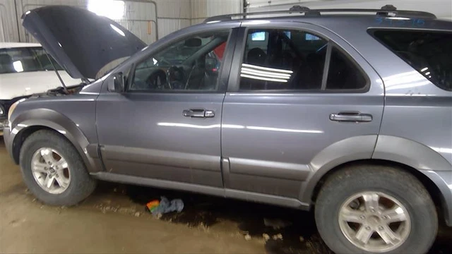 Driver Left Quarter Glass With Privacy Tint Fits 03-09 SORENTO 1723110