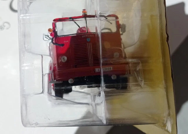 Dinky Toys Berliet GLA Premiers Secours 1957 - 1/55 - Ref 32E - TBE Boîte