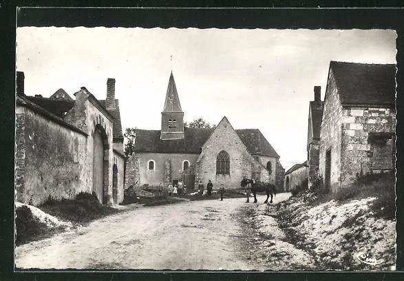 CPA Pailly, La rue de l´Eglise, vue de la rue