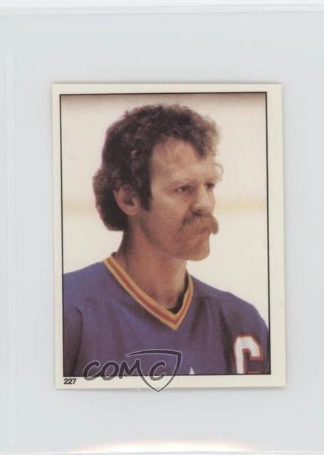1981-82 O-Pee-Chee Album Stickers Lanny McDonald #227 HOF