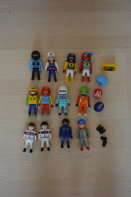 lot Playmobil : 12 personnages motards + accessoires moto