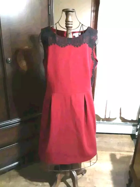 Sz 16 Liz Claiborne Sleeveless Stretch Dress Dark Red & Black Lace Trim L = 39"